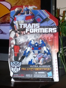 Transformers Generations Ultra Magnus 001