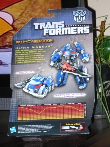 Transformers Generations Ultra Magnus 002